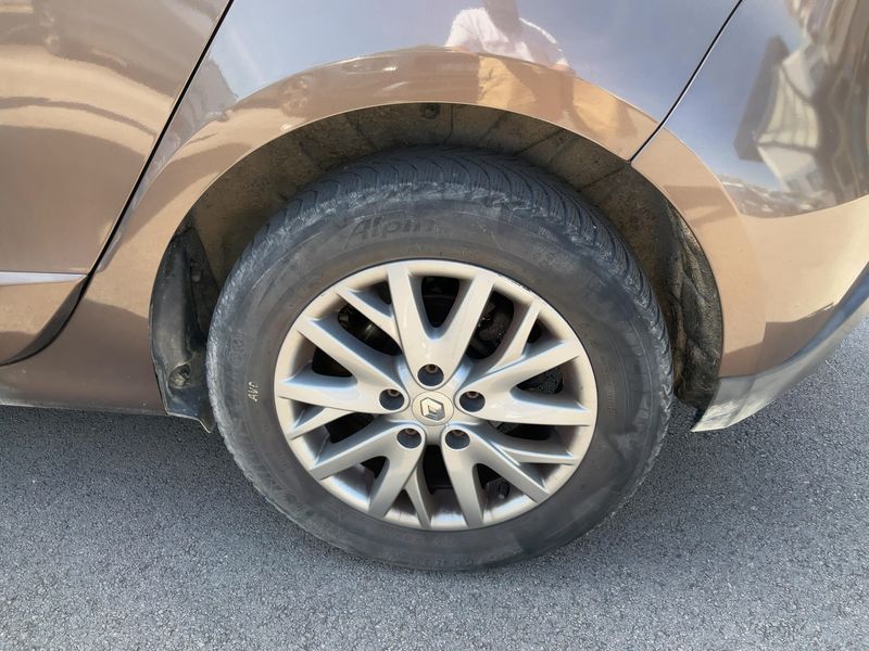 Renault Scenic 1.2 TCe Energy Limited 2013 – снимка 5