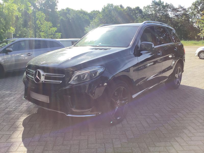 Mercedes-Benz GLE-Klasse GLE 250 d 4Matic AMG Line 2018 – снимка 1