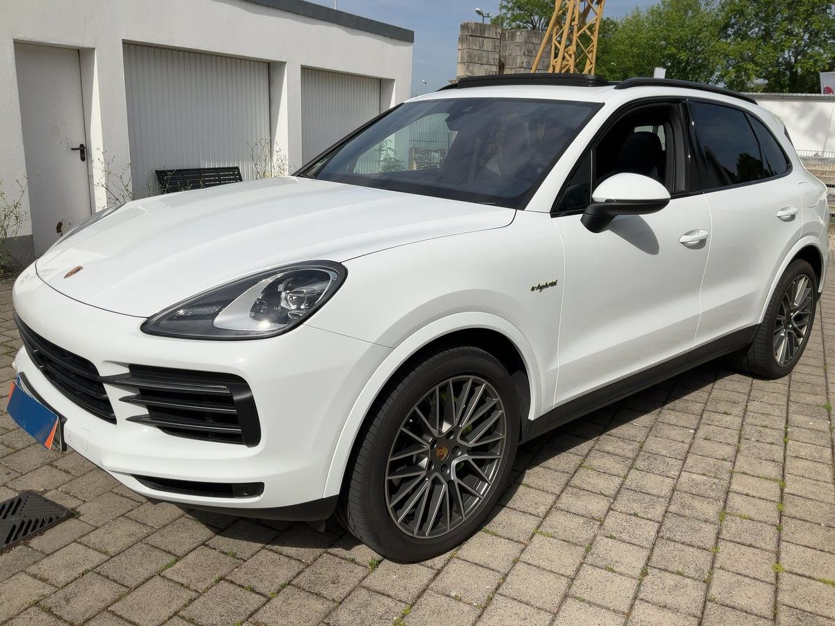 Porsche Cayenne 2022