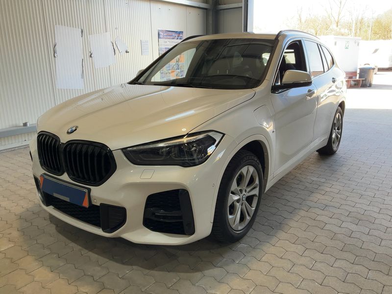 X1 xDrive 25e M Sport