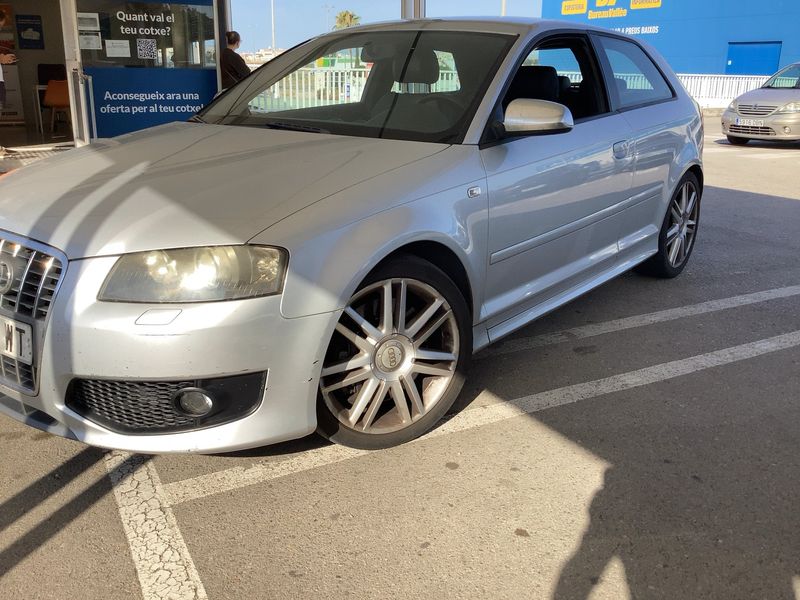Audi S3 2.0 TFSI quattro — zdjęcie 2