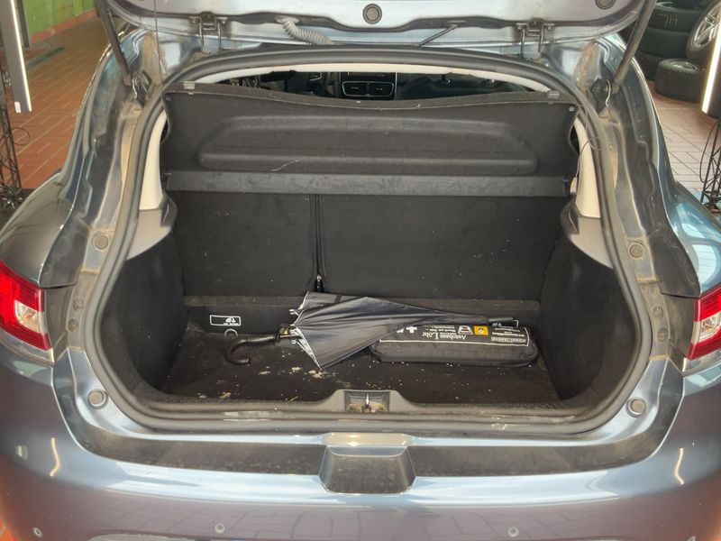 Renault Clio 1.5 dCi Dynamique — zdjęcie 10