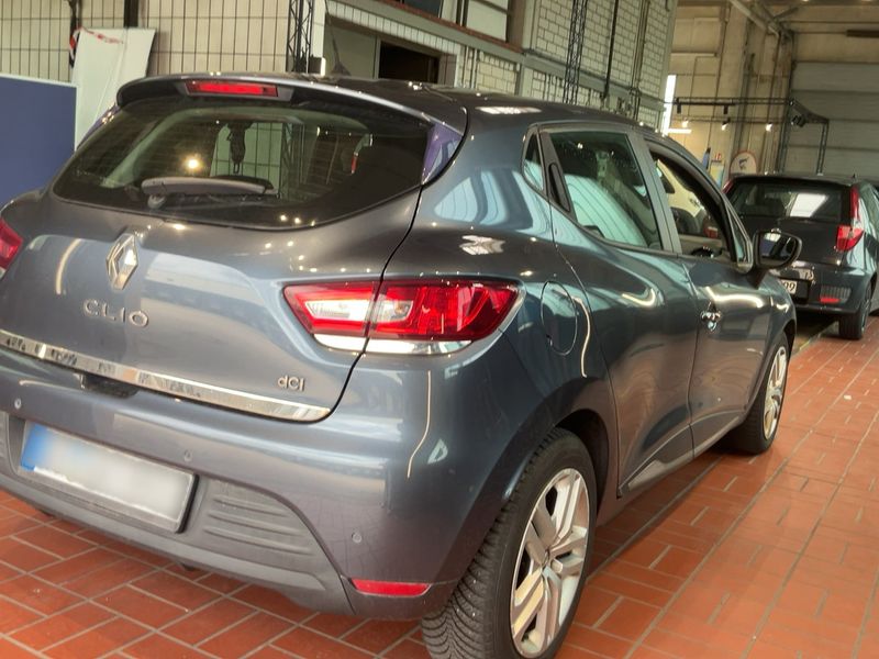 Renault Clio 1.5 dCi Dynamique — zdjęcie 6