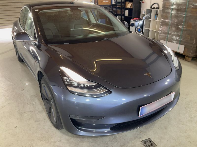 Tesla Model 3 Standard Range Plus — zdjęcie 8