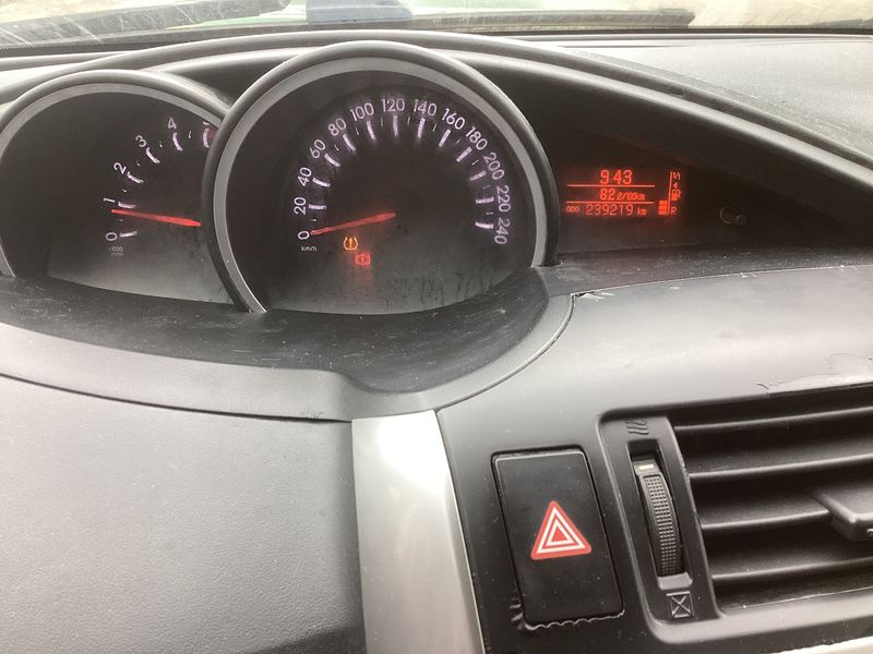 Toyota Verso 1.6 D-4D Advance — zdjęcie 13