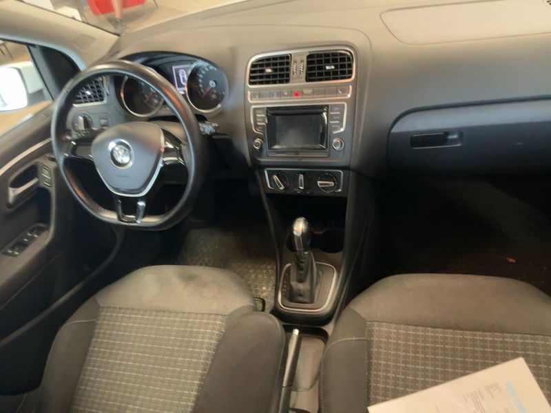 Volkswagen Polo 1.2 TSI Comfortline BlueMotion Tech — zdjęcie 12
