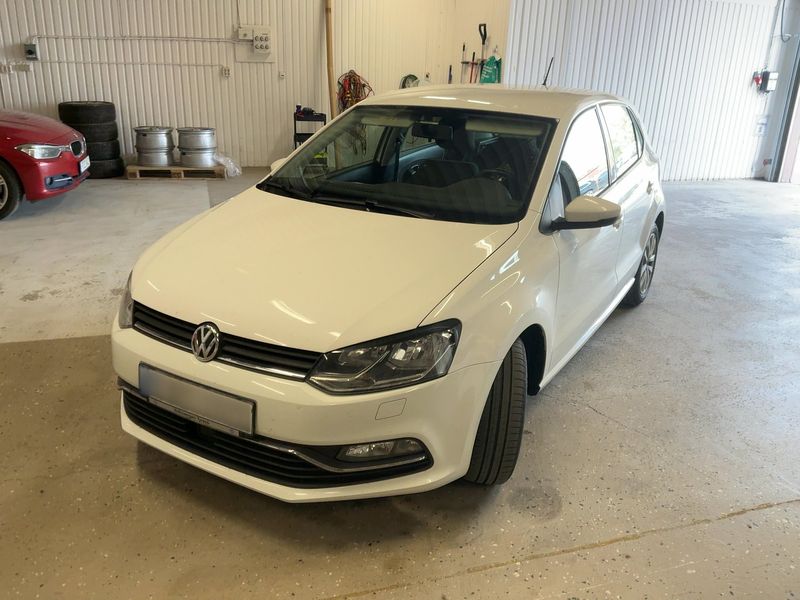 Volkswagen Polo 1.2 TSI Comfortline BlueMotion Tech — zdjęcie 1