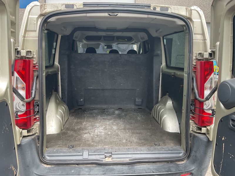Citroen Jumpy 2.0 HDi Multispace Business L — zdjęcie 10