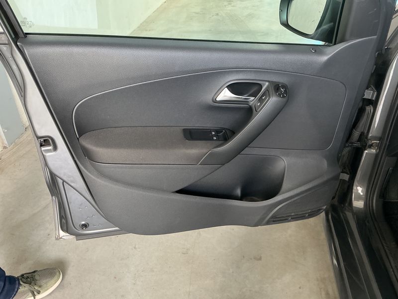 Volkswagen Polo 1.2 TDI Trendline 2011 – снимка 30