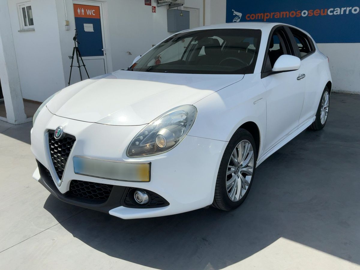 Alfa Romeo 2016