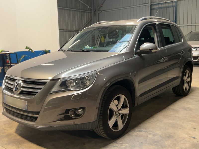 Volkswagen Tiguan 2.0 TDI Sport & Style 4Motion — zdjęcie 2