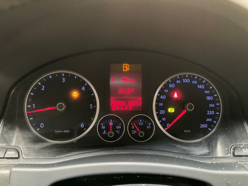 Volkswagen Tiguan 2.0 TDI Sport & Style 4Motion — zdjęcie 13