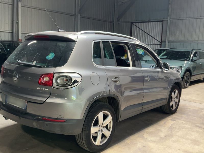 Volkswagen Tiguan 2.0 TDI Sport & Style 4Motion — zdjęcie 6