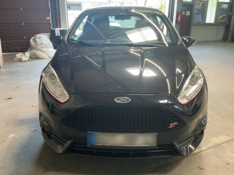 Ford Fiesta 1.6 EcoBoost ST — zdjęcie 9