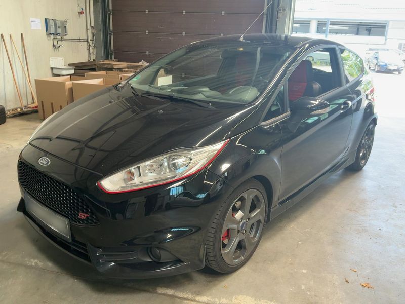 Ford Fiesta 1.6 EcoBoost ST