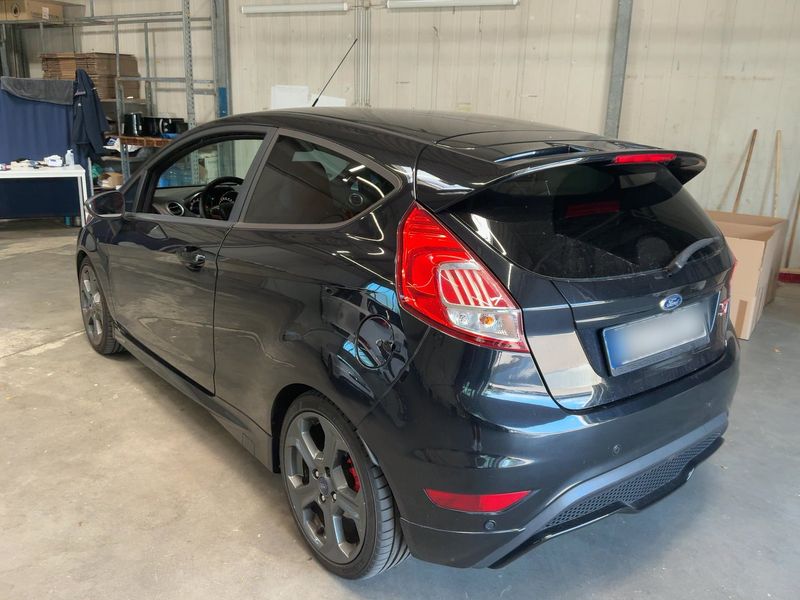 Ford Fiesta 1.6 EcoBoost ST — zdjęcie 3