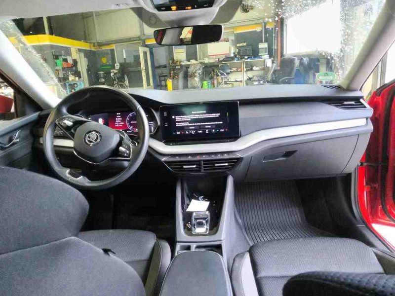 Skoda Octavia 2.0 TDI Ambition — zdjęcie 10