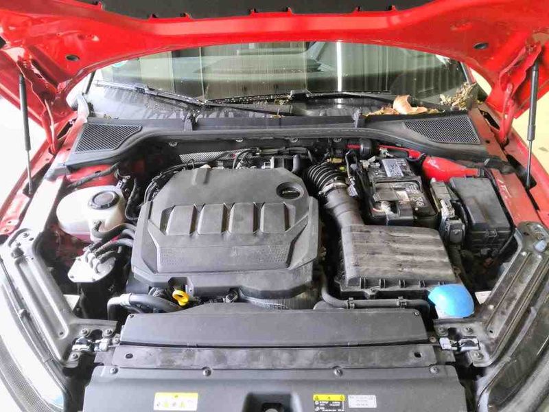 Skoda Octavia 2.0 TDI Ambition — zdjęcie 8