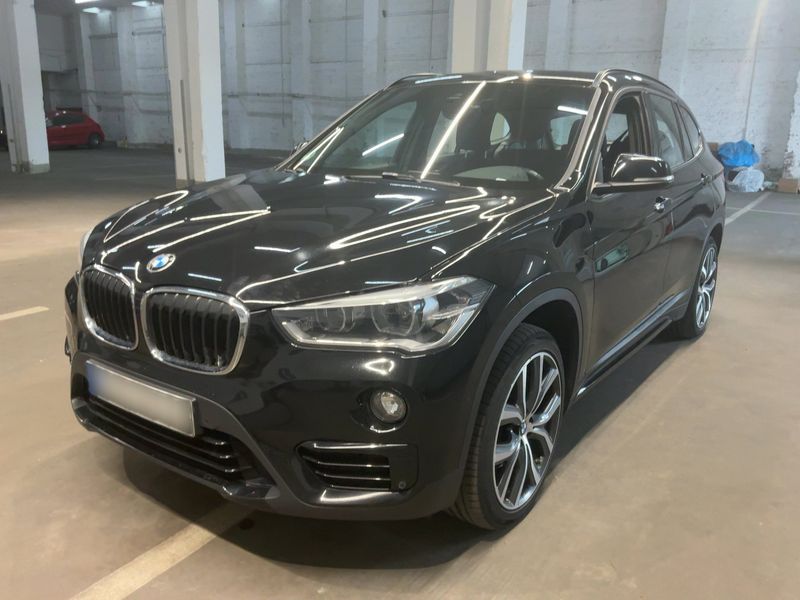BMW X1 sDrive 18d Sport Line — zdjęcie 1