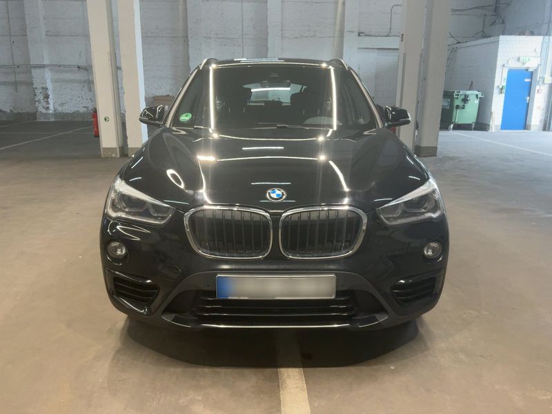 BMW X1 sDrive 18d Sport Line — zdjęcie 9
