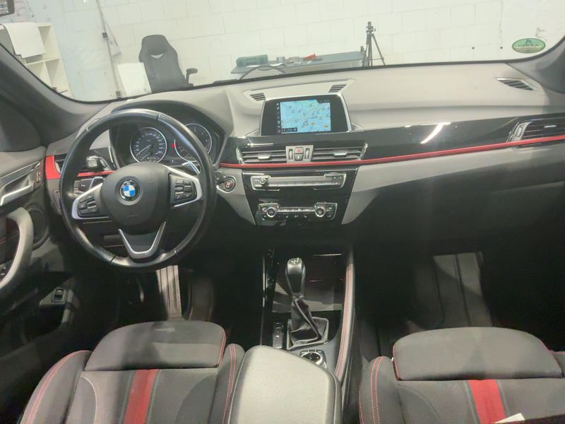 BMW X1 sDrive 18d Sport Line — zdjęcie 12