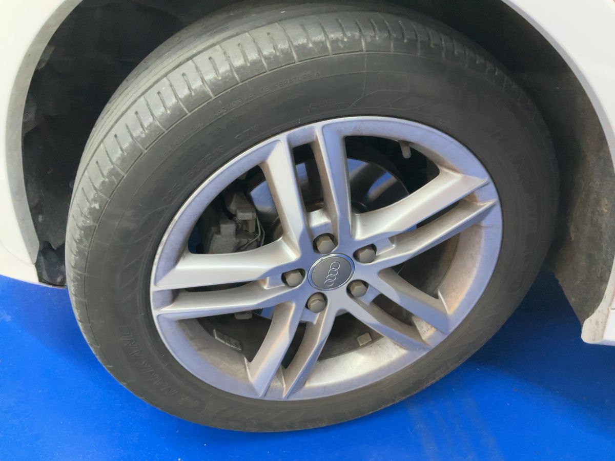 Audi Q3 2013 — photo 4