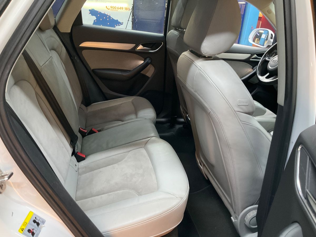 Audi Q3 2013 — photo 20