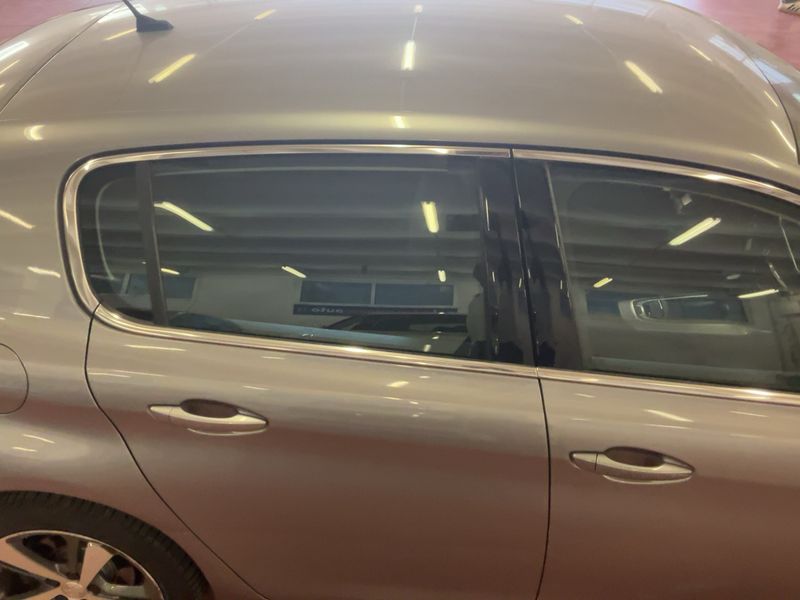 Peugeot 308 1.6 Blue-HDi Allure 2016 – снимка 14