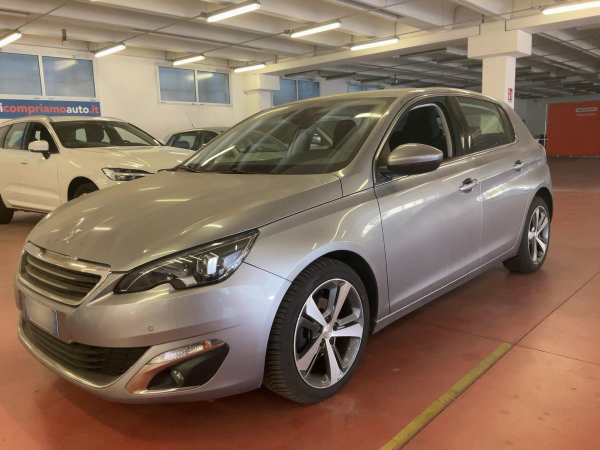 Peugeot 308 2016 — photo 1