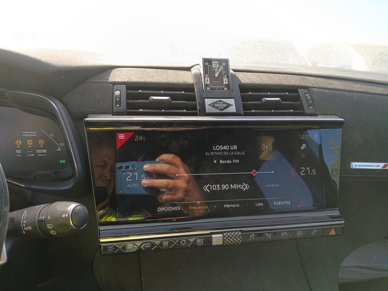 DS Automobiles DS7 Crossback 2.0 Blue-HDi Performance Line — zdjęcie 10