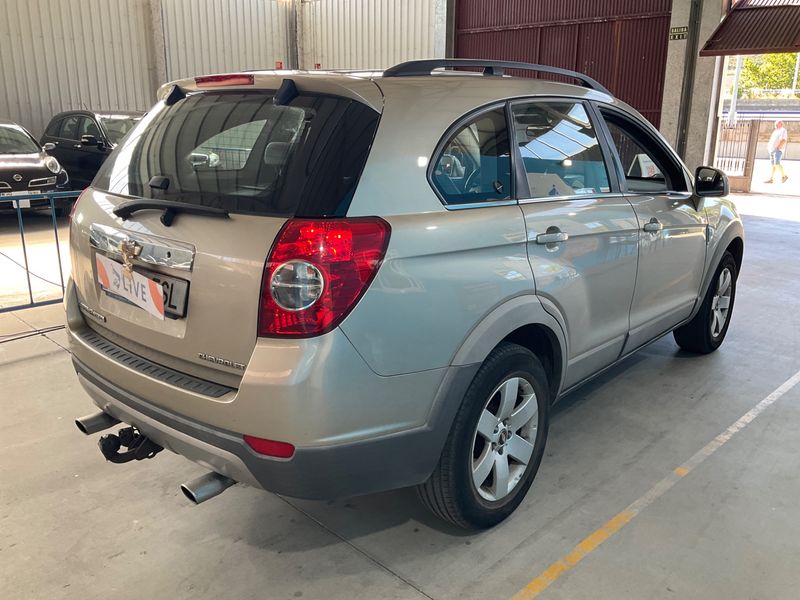 Chevrolet Captiva 2.0 Diesel D LT Luxus — zdjęcie 2