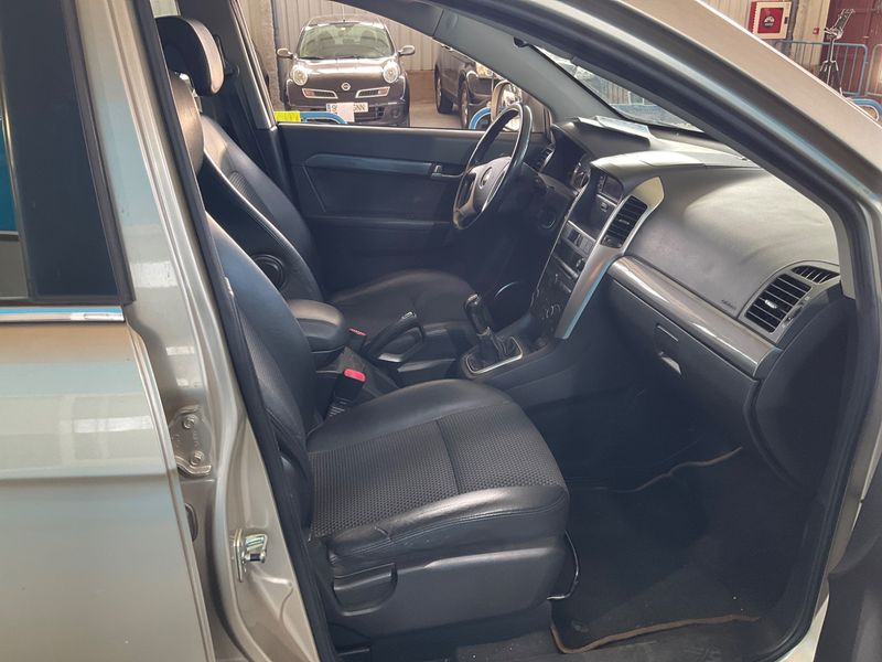 Chevrolet Captiva 2.0 Diesel D LT Luxus — zdjęcie 3