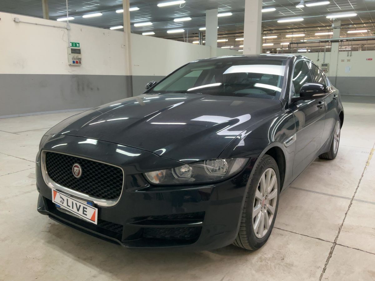 Jaguar XE 2020