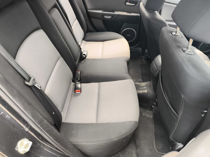 Mazda 3 1.6 CD Diesel CRDT Sportive — zdjęcie 13