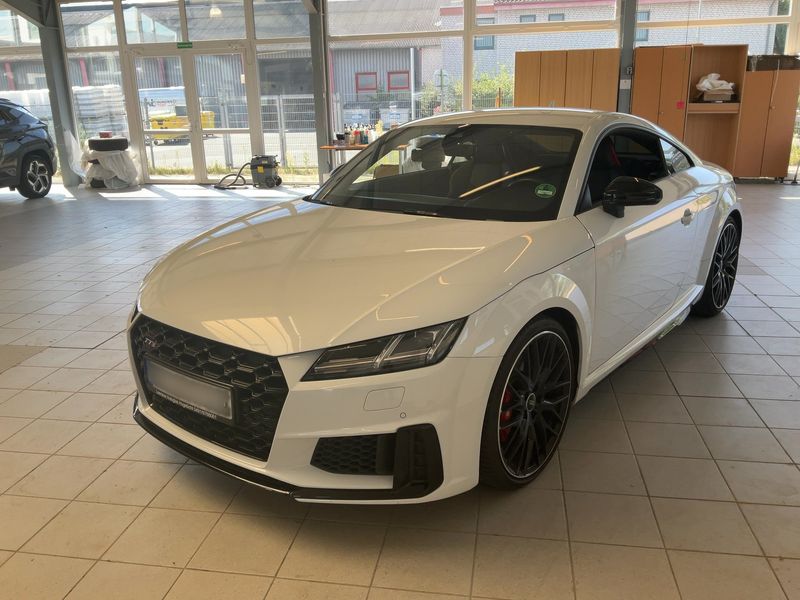 TTS 2.0 TFSI quattro