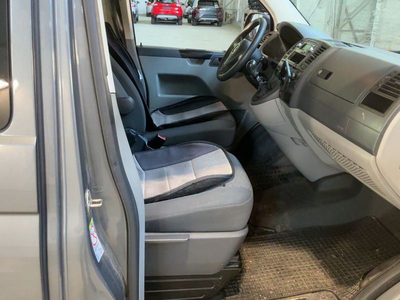 Volkswagen T5 Caravelle 2.0 TDI Trendline — zdjęcie 11