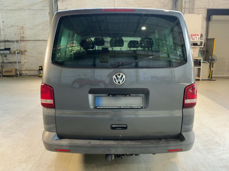 Volkswagen T5 Caravelle 2.0 TDI Trendline — zdjęcie 5
