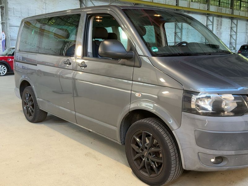 Volkswagen T5 Caravelle 2.0 TDI Trendline — zdjęcie 8