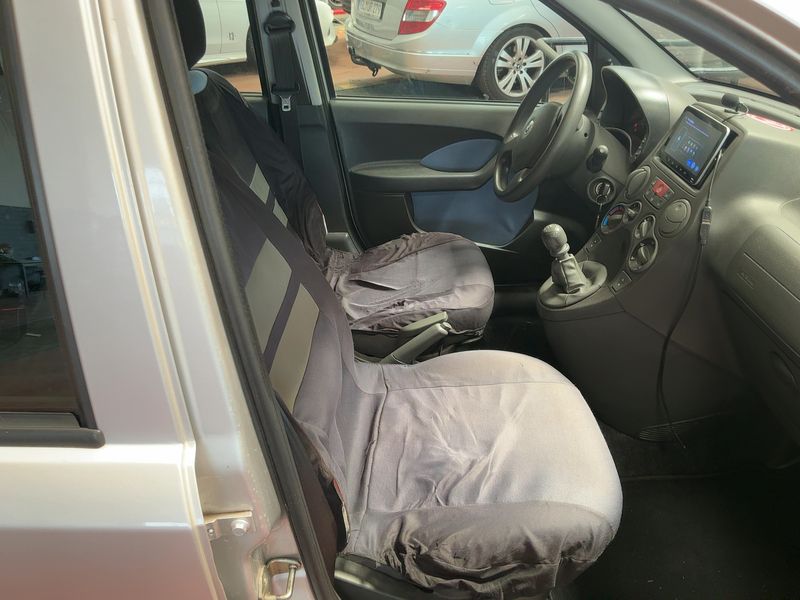 Fiat Panda 1.2 Dynamic — zdjęcie 11