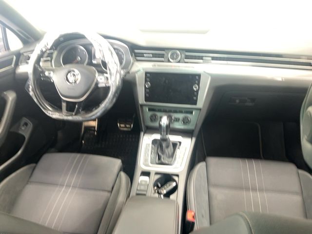 Volkswagen Passat Alltrack 2.0 TDI 4Motion BlueMotion Tech 2017 – снимка 17