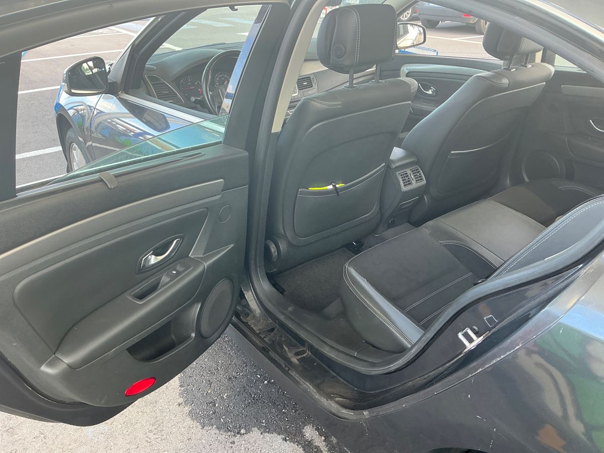 Renault Laguna 2013 — photo 26