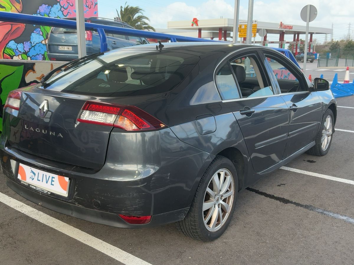 Renault Laguna 2013 — photo 9