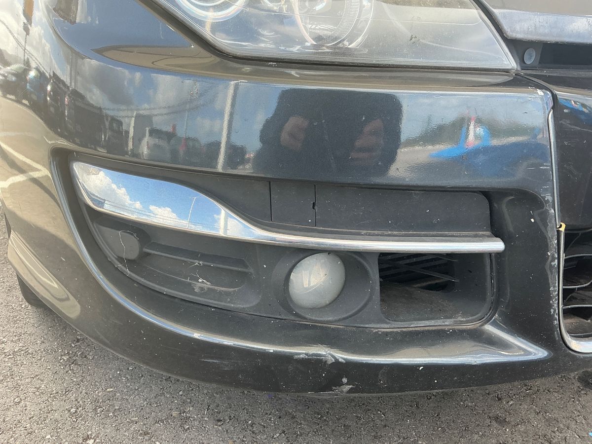 Renault Laguna 2013 — photo 54