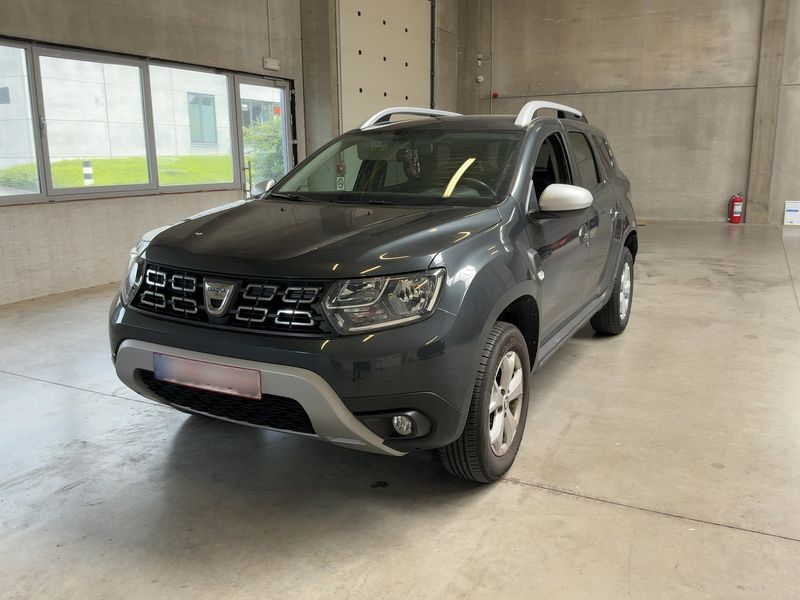 Dacia Duster 1.6 SCe Comfort — zdjęcie 1