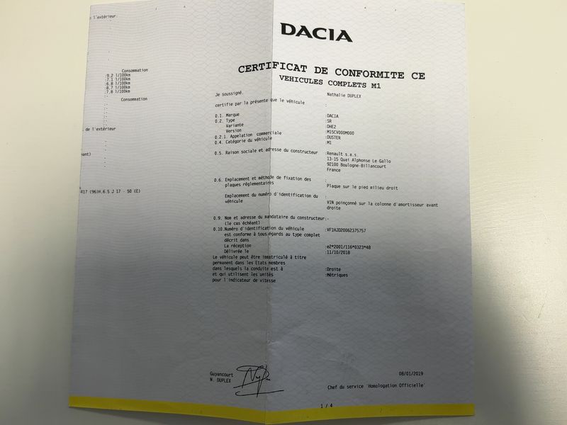 Dacia Duster 1.6 SCe Comfort — zdjęcie 16