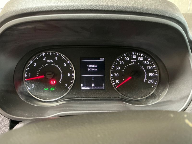 Dacia Duster 1.6 SCe Comfort — zdjęcie 13