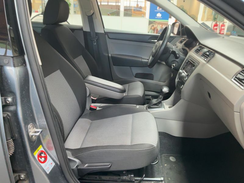 Seat Toledo 1.4 TSI Style Salsa — zdjęcie 11