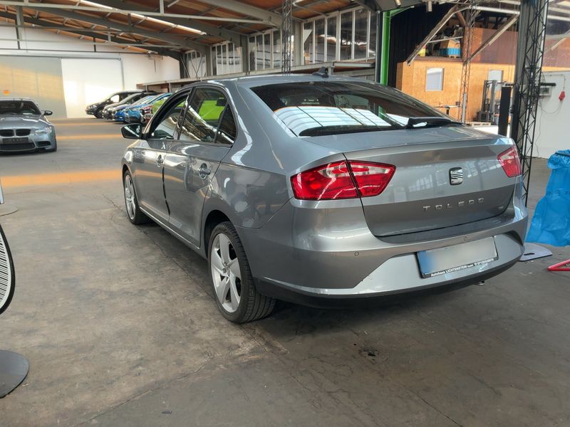 Seat Toledo 1.4 TSI Style Salsa — zdjęcie 3