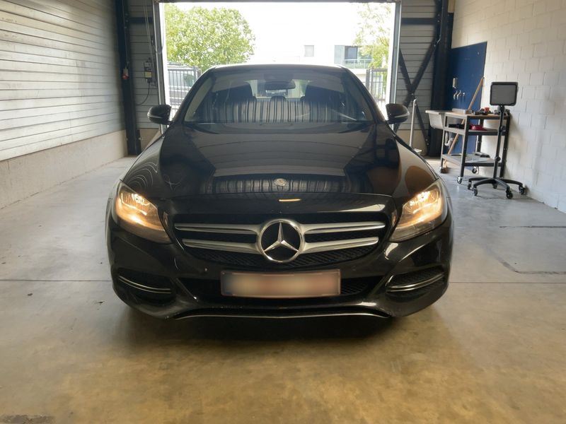 Mercedes-Benz C-Klasse C 220 d BlueTEC Avantgarde — zdjęcie 9