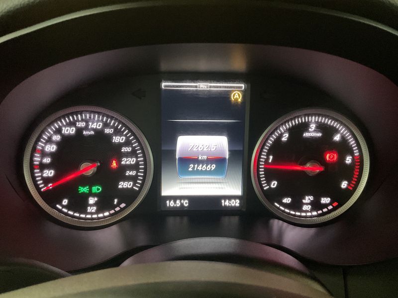 Mercedes-Benz C-Klasse C 220 d BlueTEC Avantgarde — zdjęcie 13